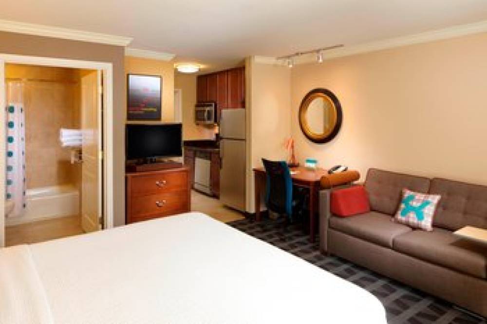 TownePlace Suites By Marriott Houston Intercontinental Airport 7