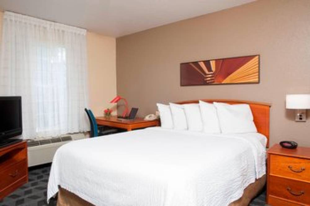 TownePlace Suites By Marriott Indianapolis Keystone 8