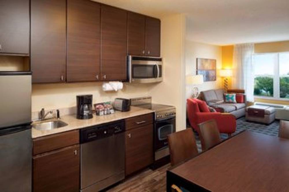 TownePlace Suites By Marriott Jacksonville 8