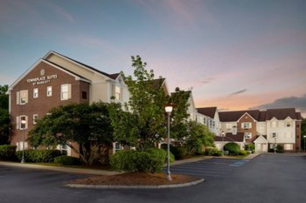 TownePlace Suites By Marriott Manchester-Boston Regional Airport 2