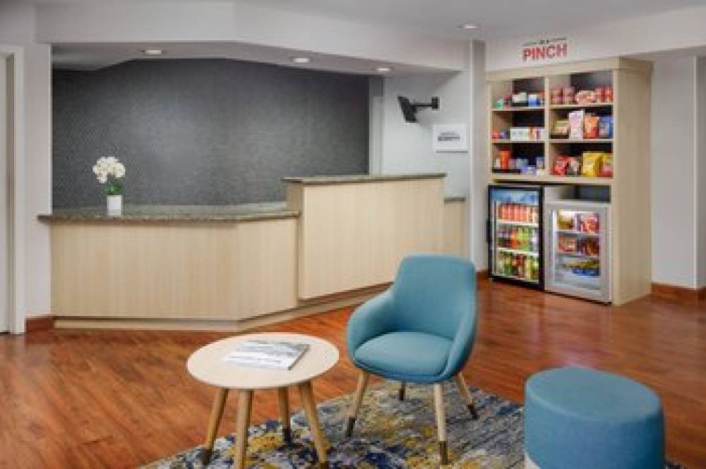 TownePlace Suites By Marriott Manchester-Boston Regional Airport 3