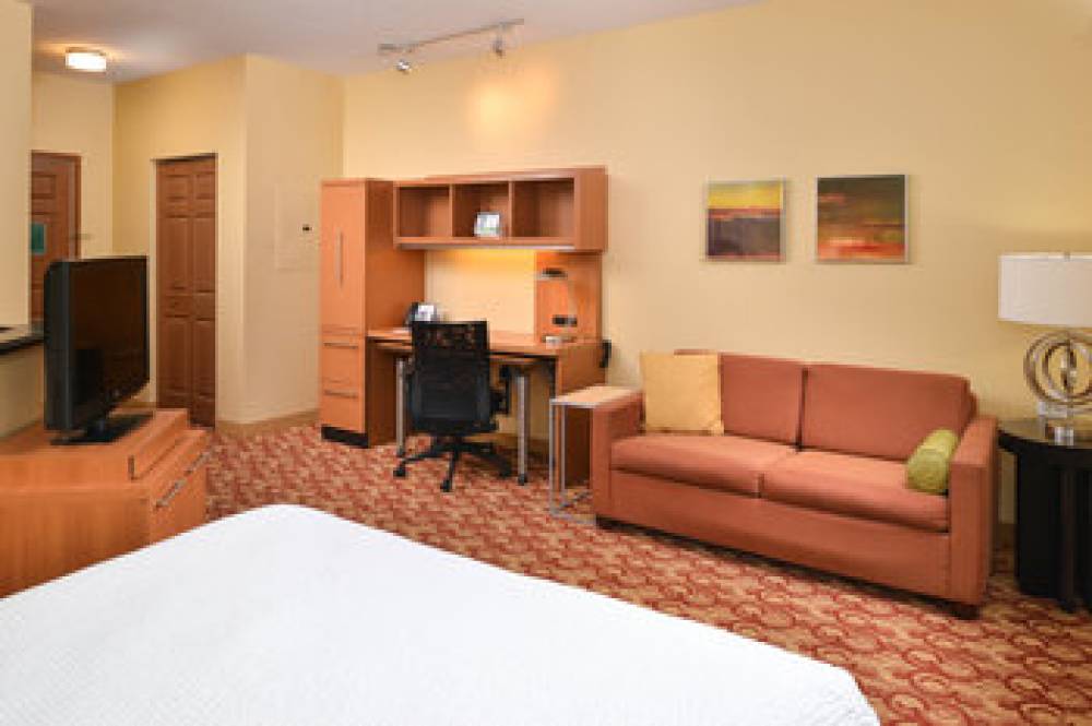 CANDLEWOOD STES DORAL BY IHG 8