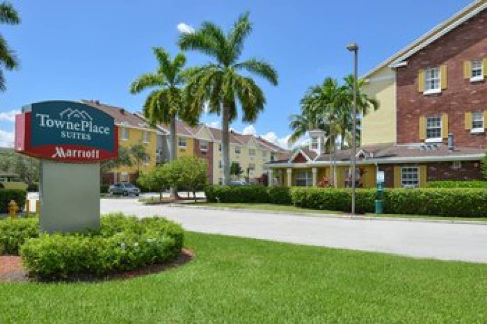 TownePlace Suites By Marriott Miami Lakes 2