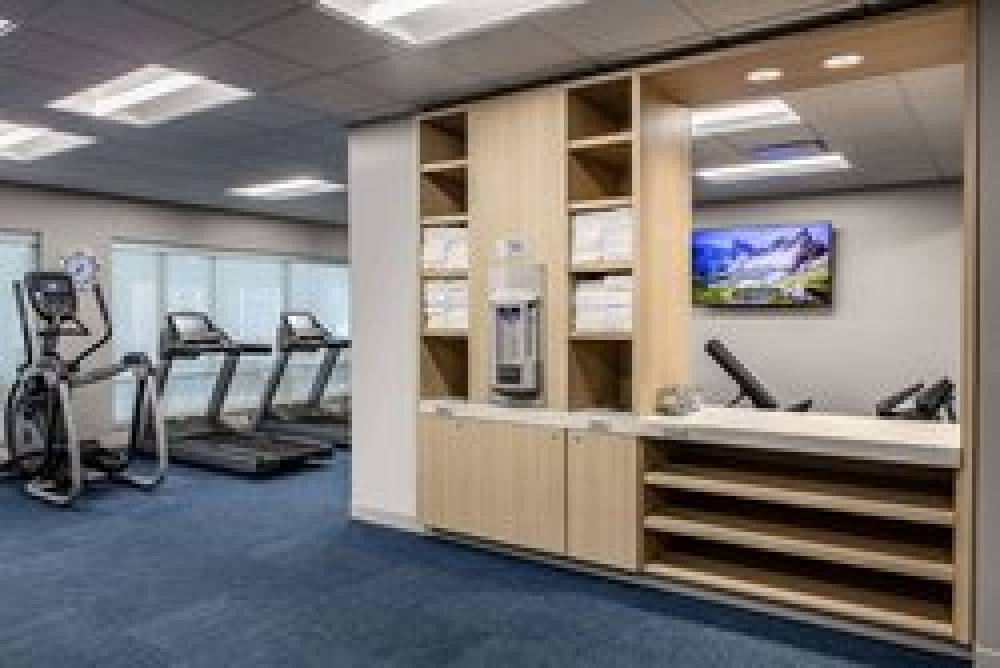 TownePlace Suites By Marriott Milwaukee West Bend 6