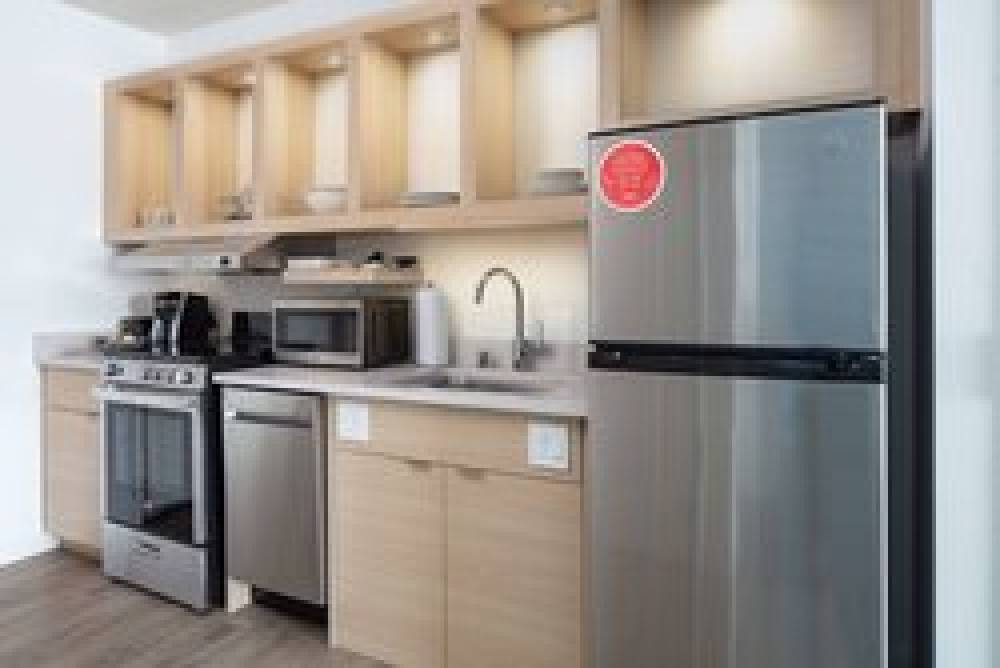 TownePlace Suites By Marriott Milwaukee West Bend 5
