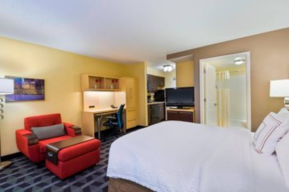 TownePlace Suites By Marriott Pensacola 7