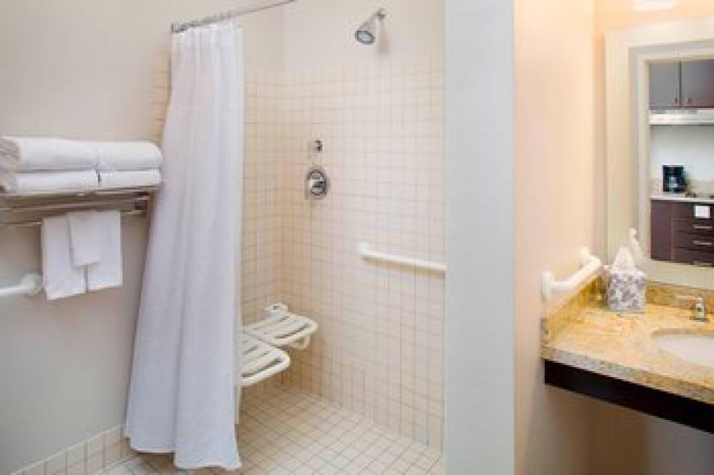 TownePlace Suites By Marriott Phoenix Goodyear 9