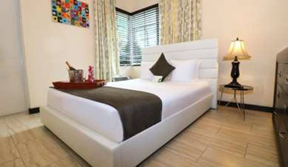 TRADEWINDS APARTMENT HOTEL 7