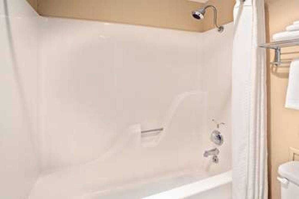TRAVELODGE BY WYNDHAM BECKLEY 9