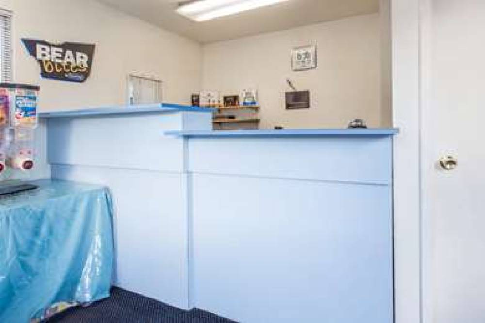 TRAVELODGE BY WYNDHAM CLEARLAKE 4