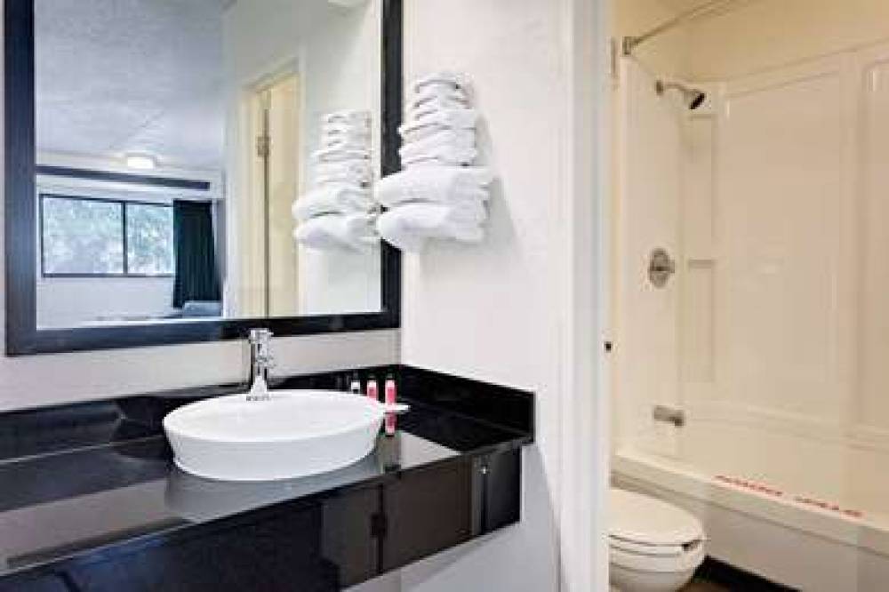 Travelodge By Wyndham, College Park 6