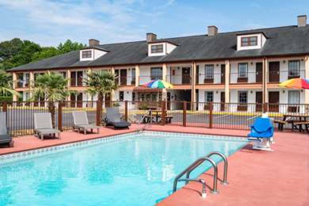 Travelodge By Wyndham, Commerce GA Near Tanger Outlets Mall 10