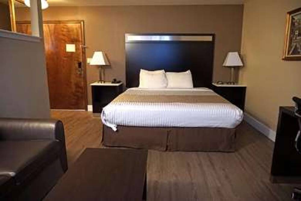 TRAVELODGE BY WYNDHAM CONCORD 2