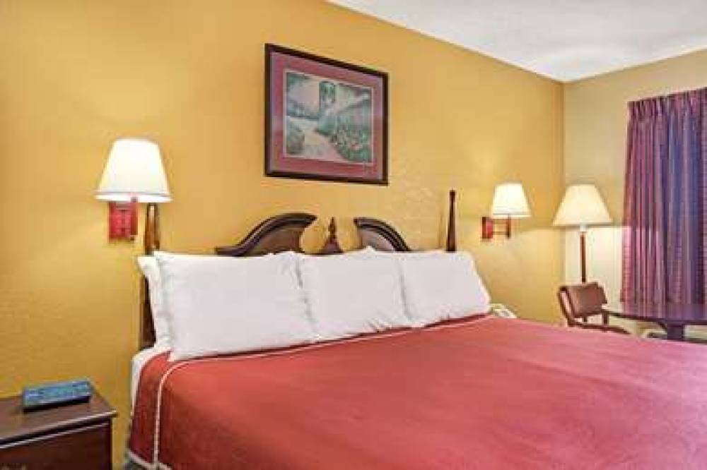 Travelodge By Wyndham, Forest Park Atlanta South 7