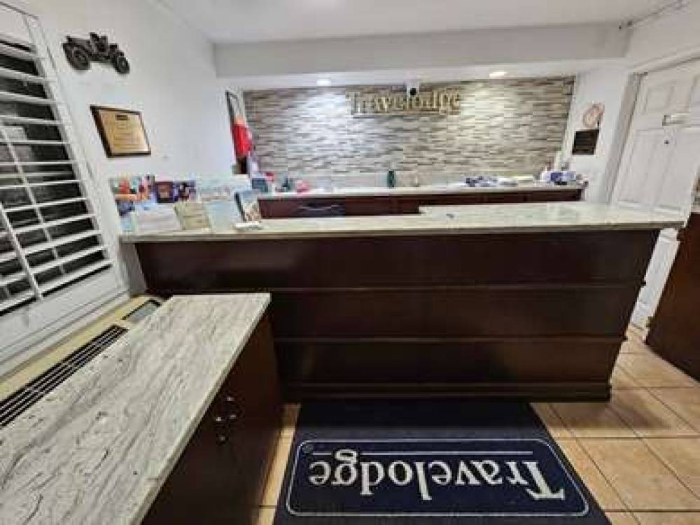 TRAVELODGE BY WYNDHAM FULLERTON NEA 5
