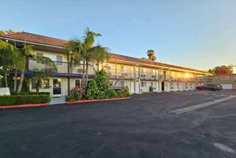 TRAVELODGE BY WYNDHAM FULLERTON NEA 2