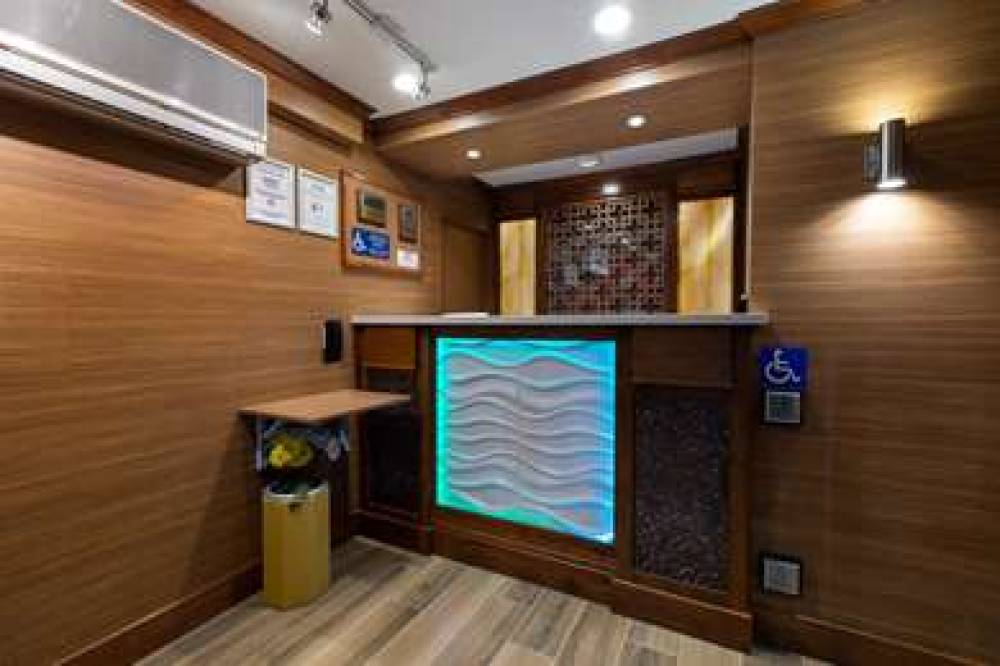 Travelodge By Wyndham, Healdsburg - Sonoma Wine Country 9