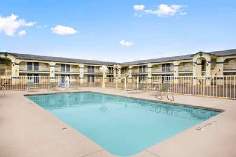 Travelodge By Wyndham Killeen/Fort Hood 1