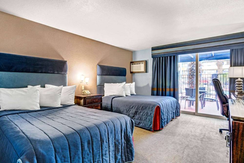 Travelodge By Wyndham Las Vegas Center Strip 5