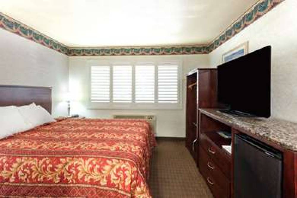 Travelodge By Wyndham, Long Beach Convention Center 10
