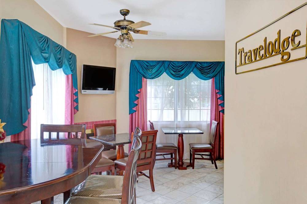 Travelodge By Wyndham, Lynwood 1