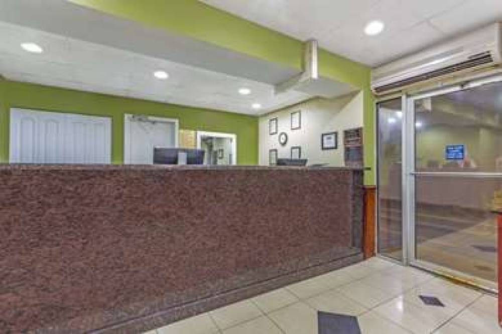 Travelodge By Wyndham, Suites Virginia Beach Oceanfront 2
