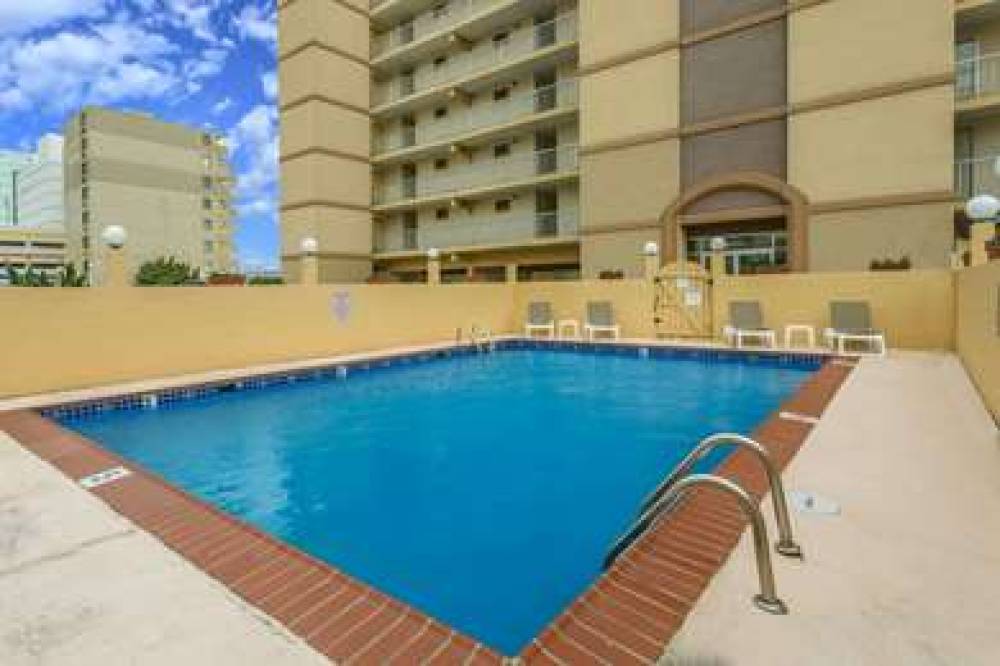 Travelodge By Wyndham, Suites Virginia Beach Oceanfront 3