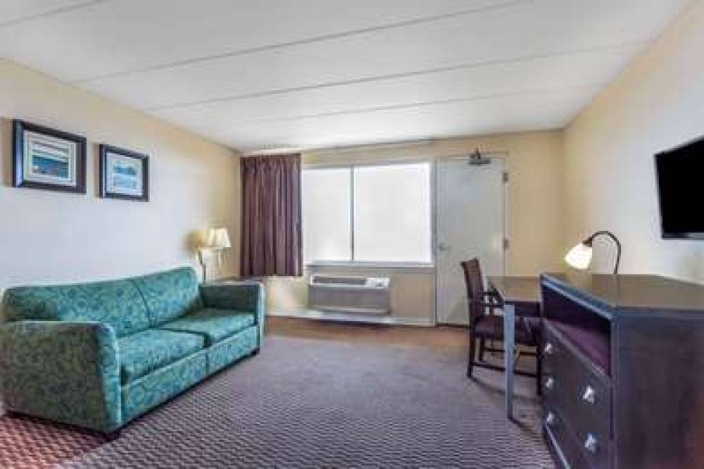 Travelodge By Wyndham, Suites Virginia Beach Oceanfront 7