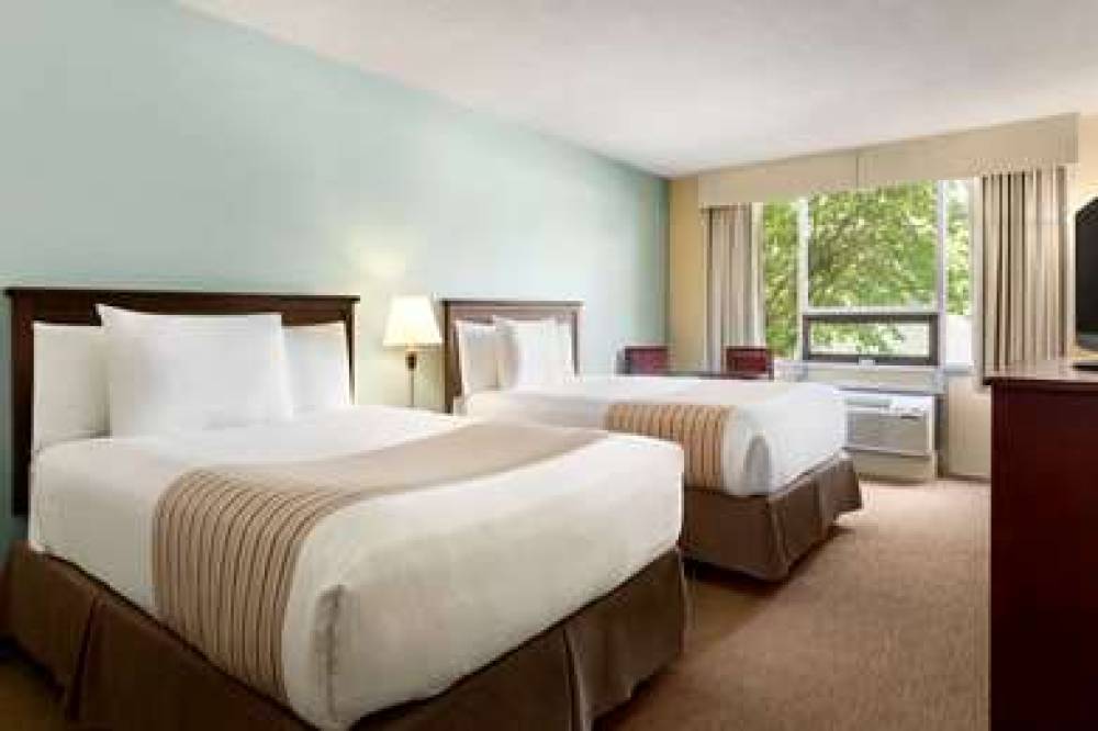 TRAVELODGE BY WYNDHAM SYDNEY 8