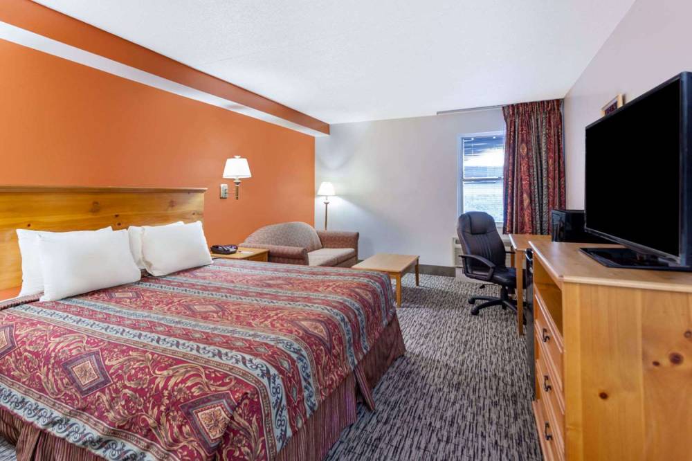 Travelodge By Wyndham Winchester 7