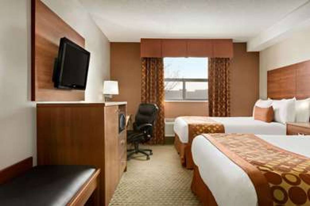 TRAVELODGE BY WYNDHAM WINDSOR 7