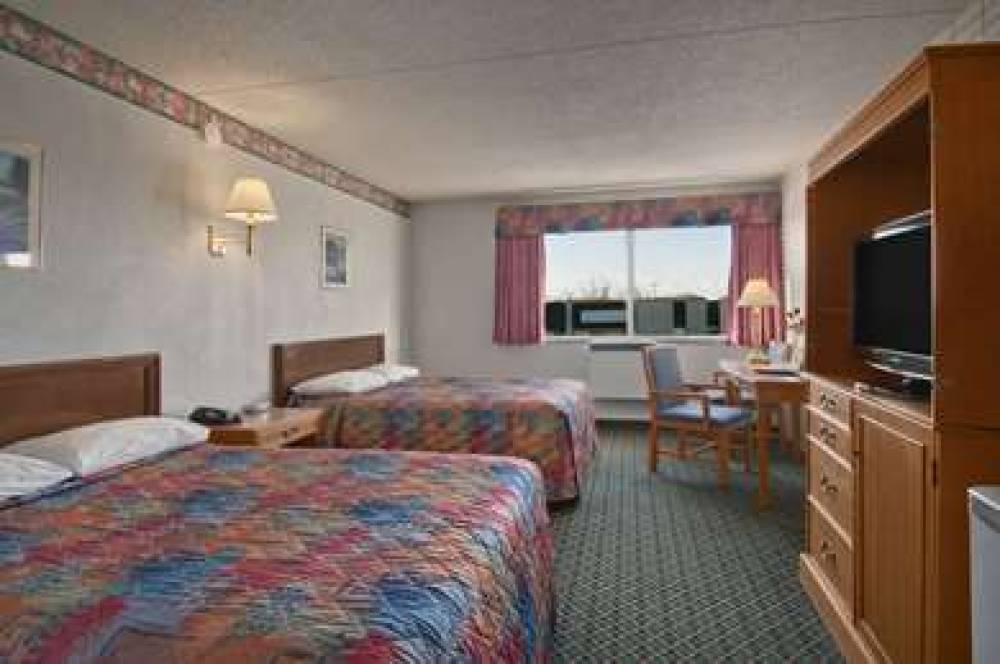 TRAVELODGE BY WYNDHAM WINNIPEG 2