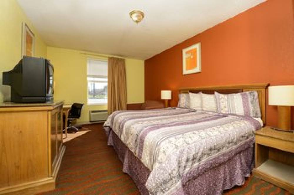 TRAVELODGE BY WYNDHAM WINTER HAVEN 4