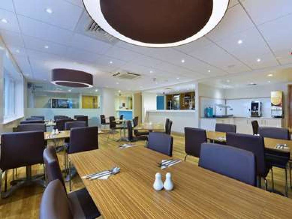 TRAVELODGE CATERHAM WHYTELEAFE 8