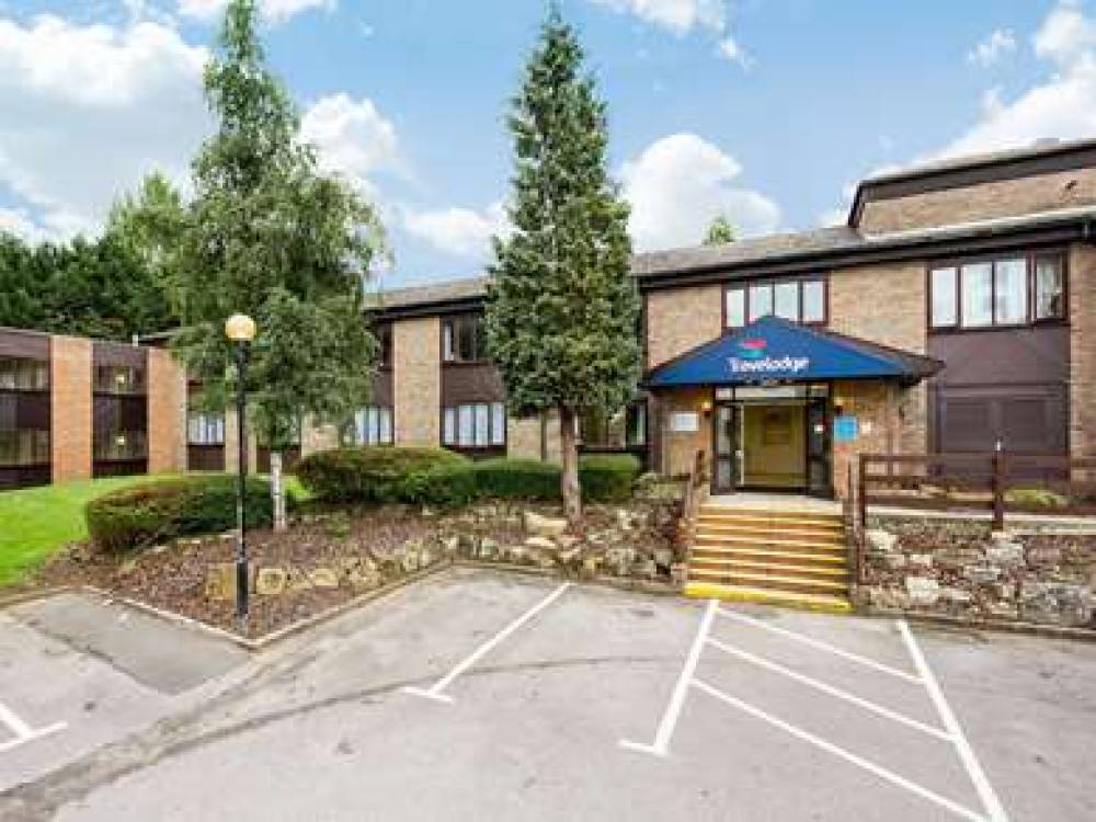 TRAVELODGE DORKING 2