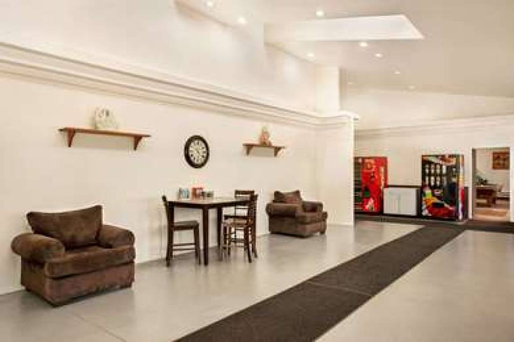 TRAVELODGE GUERNSEY 5