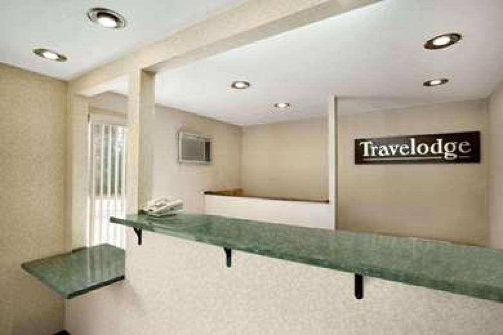 TRAVELODGE LA PORTE MICHIGAN 2