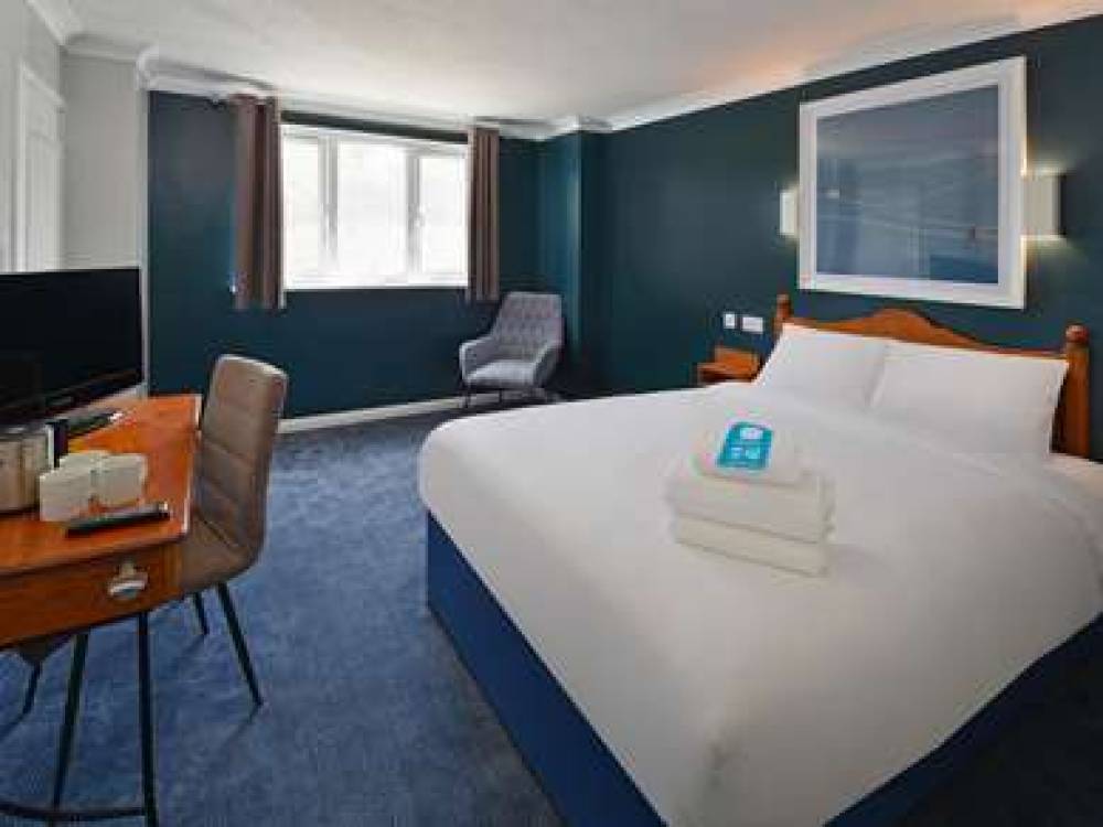 TRAVELODGE LANGLEY 4