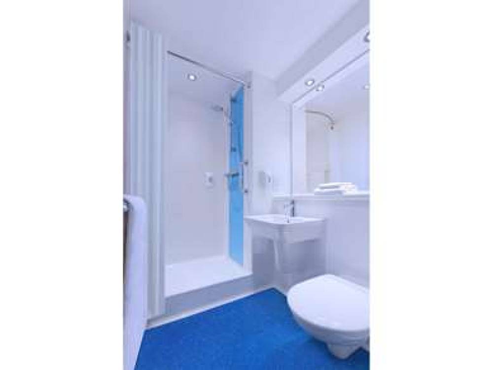 TRAVELODGE LONDON BRENT CROSS 5
