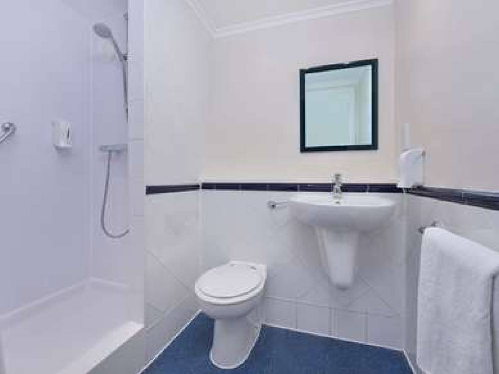 TRAVELODGE LONDON CHIGWELL 6
