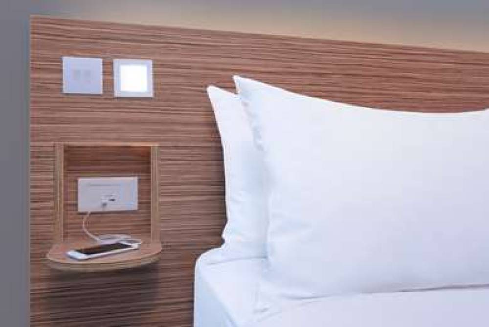 TRAVELODGE LONDON FARRINGDON 8