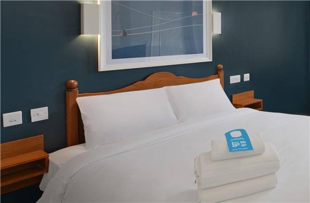 TRAVELODGE LONDON SNARESBROOK 5