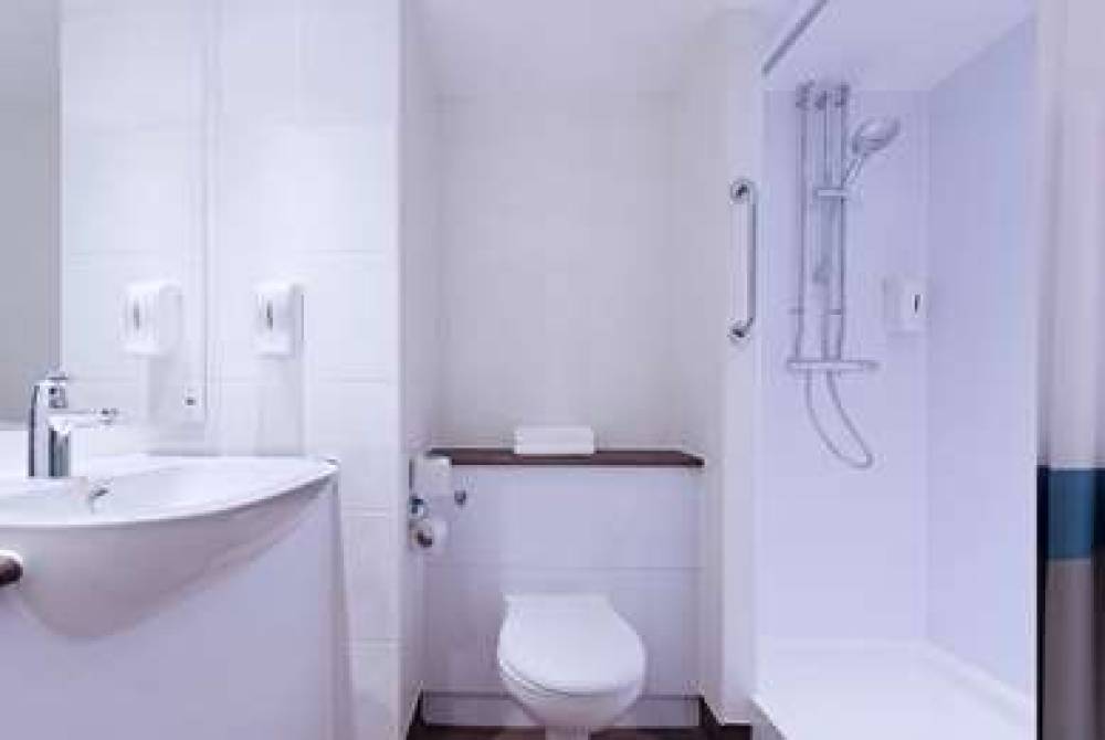 TRAVELODGE LONDON TWICKENHAM 9