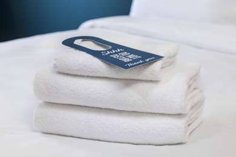 TRAVELODGE LONDON WOOD GREEN 8