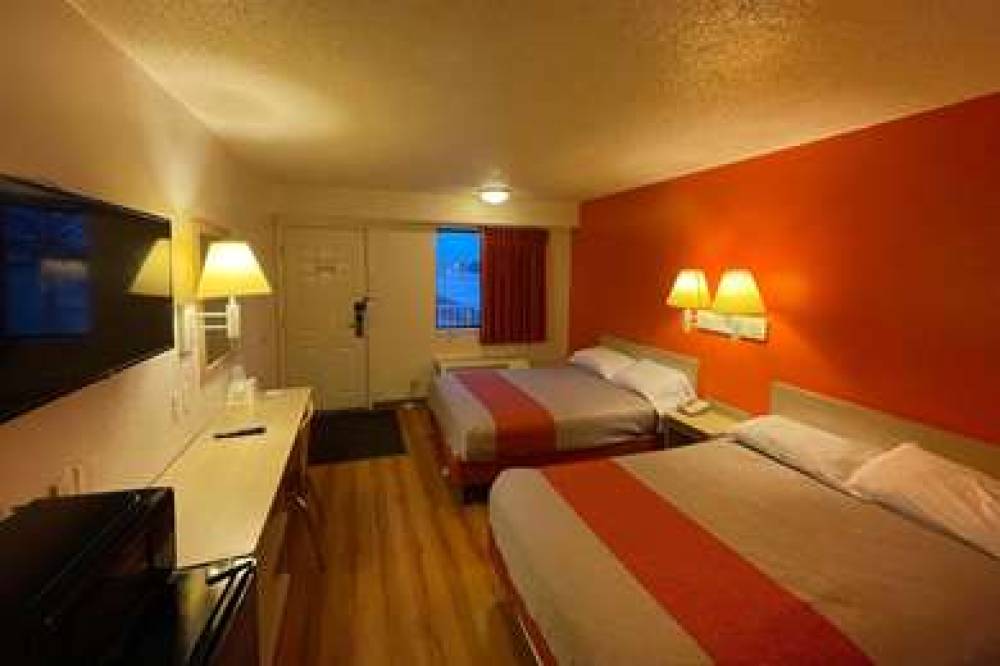 TRAVELODGE MADISON HEIGHTS 5