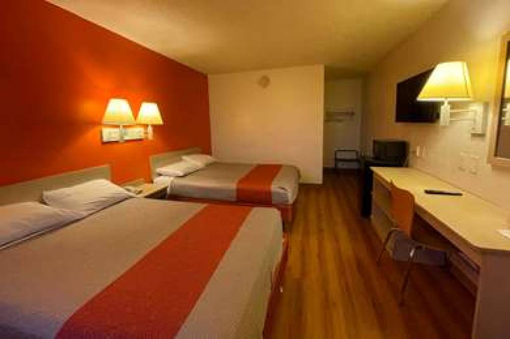 TRAVELODGE MADISON HEIGHTS 3