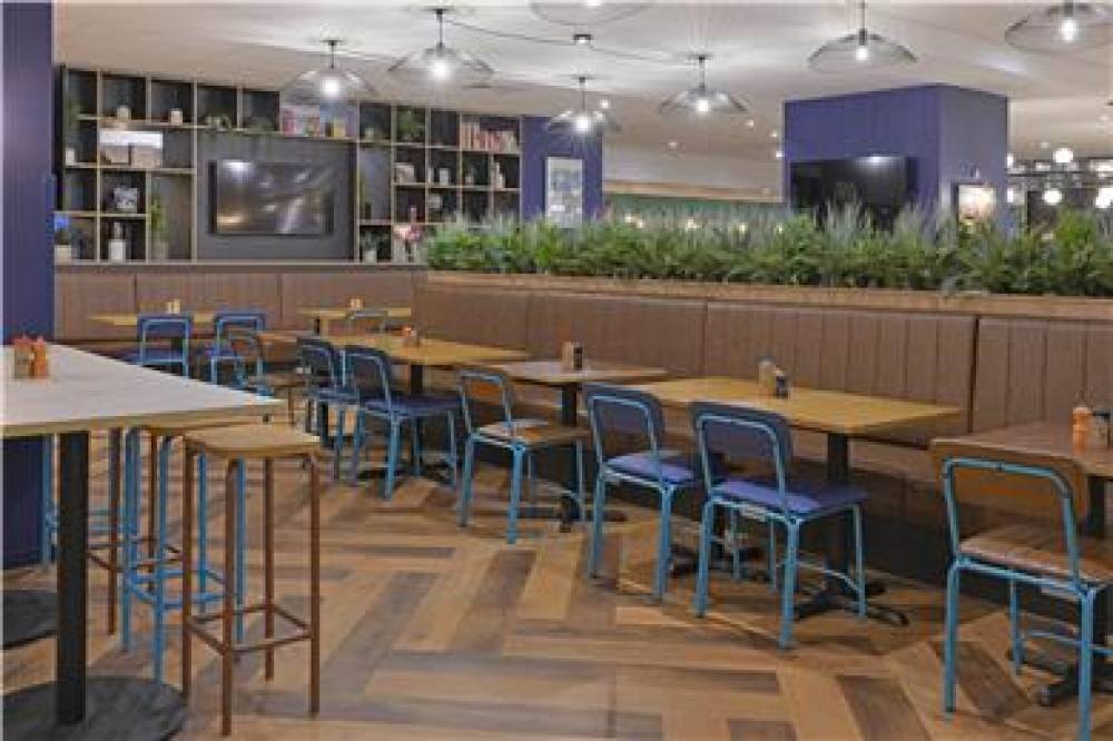 TRAVELODGE PLUS GATWICK AIRPORT 6