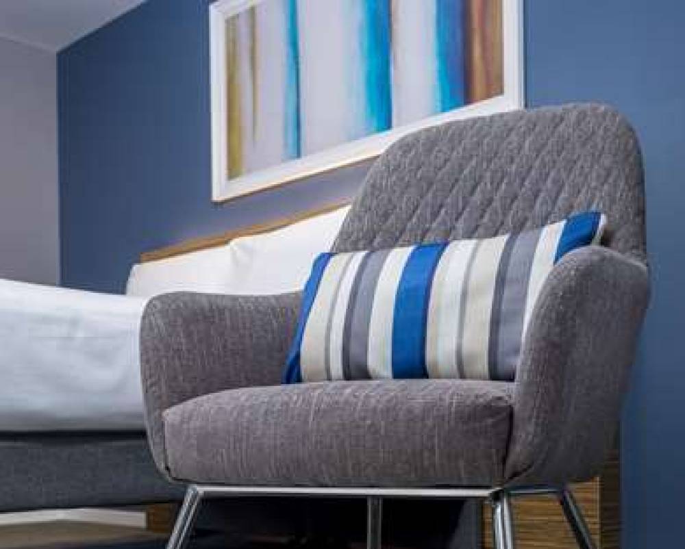 TRAVELODGE PLUS LONDON MILE END 7