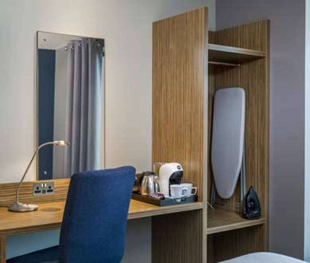 TRAVELODGE PLUS LONDON MILE END 8