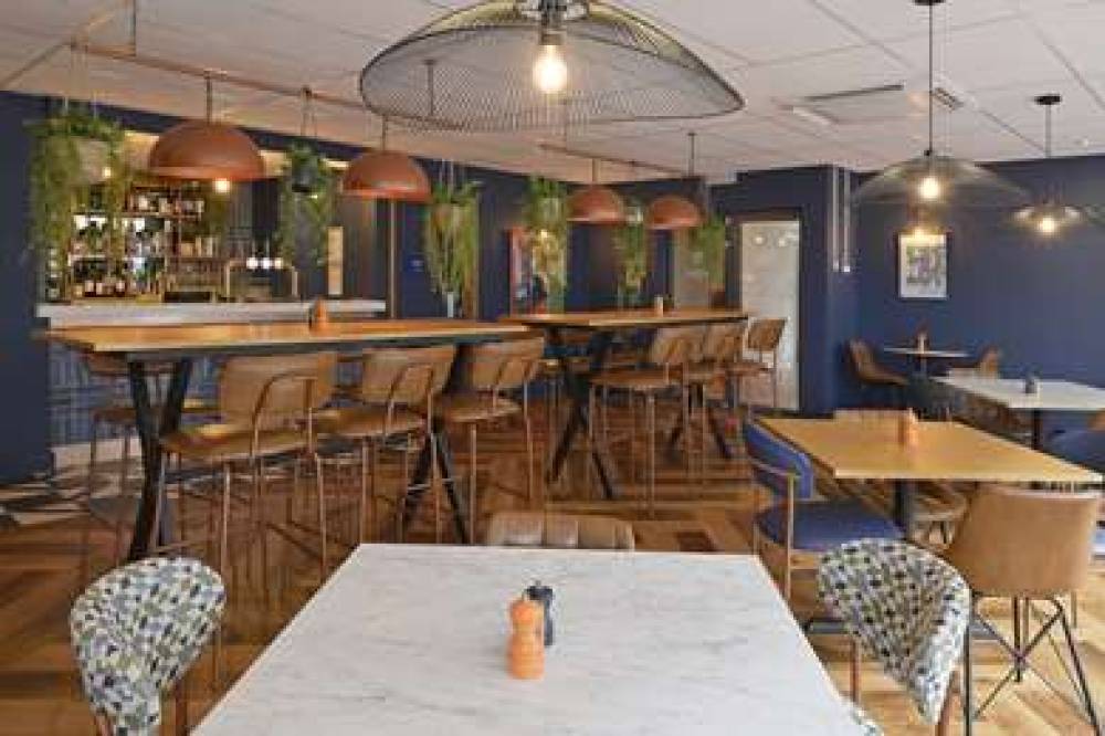 TRAVELODGE SLOUGH 7